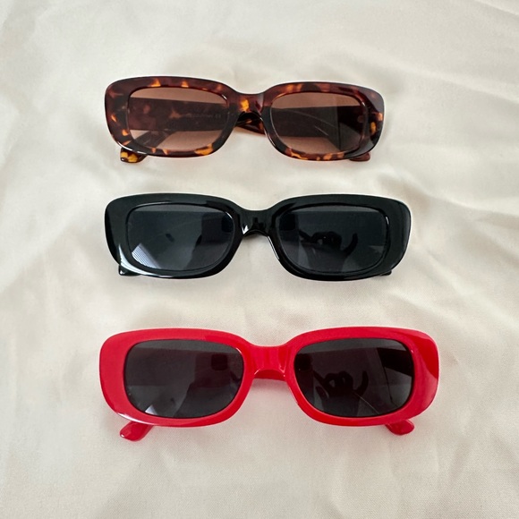 Pack of 3 Sunglasses ♥️🖤🤎 - Picture 2 of 3